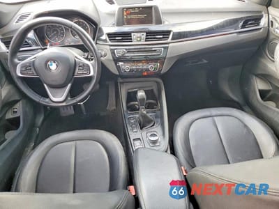 Zdjęcie 8 z 14 samochodu: 2017 BMW X1 SDRIVE28I VIN:WBXHU7C39H5H35280 - miniatura