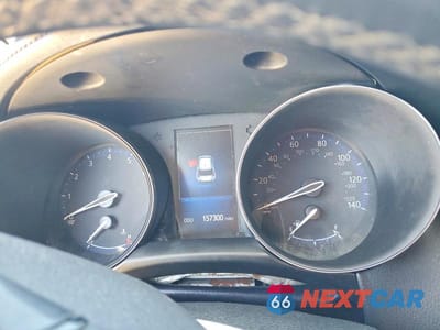 Zdjęcie 9 z 12 samochodu: 2018 TOYOTA C-HR XLE VIN:NMTKHMBX9JR056955 - miniatura