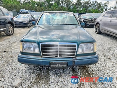 Piąte zdjęcie samochodu w środku: 1995 MERCEDES-BENZ E 320 BASE VIN:WDBEA32E2SC167876 - miniatura