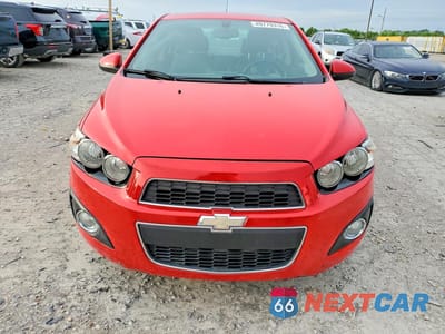 Piąte zdjęcie samochodu w środku: 2015 CHEVROLET SONIC LTZ VIN:1G1JE5SB5F4122574 - miniatura