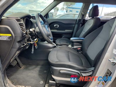 Zdjęcie 7 z 11 samochodu: 2018 KIA SOUL + VIN:KNDJP3A5XJ7509114 - miniatura