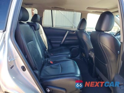 Zdjęcie 11 z 12 samochodu: 2011 TOYOTA HIGHLANDER SE VIN:5TDBK3EH2BS088813 - miniatura