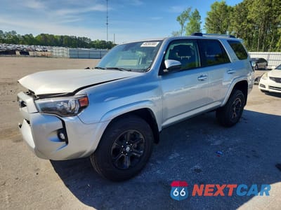 2024 TOYOTA 4RUNNER SR5 JTEEU5JR3R5311373 - główne zdjęcie licytacji z USA - miniatura