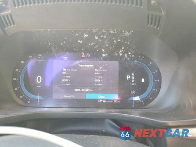 Zdjęcie 9 z 13 samochodu: 2022 VOLVO XC60 B5 MOMENTUM VIN:YV4L12RK1N1079302 - miniatura