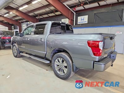 Drugie zdjęcie samochodu z przodu: 2018 NISSAN TITAN SL VIN:1N6AA1E58JN510674 - miniatura