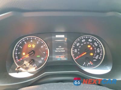 Zdjęcie 9 z 13 samochodu: 2019 TOYOTA RAV4 XLE VIN:2T3W1RFV7KC002276 - miniatura