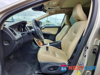 Zdjęcie 7 z 13 samochodu: 2017 VOLVO XC60 T5 INSCRIPTION VIN:YV440MDU6H2068158 - miniatura
