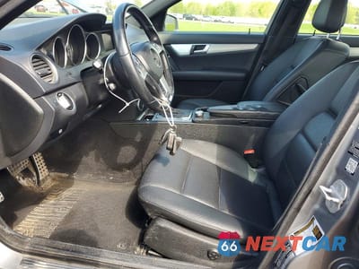 Zdjęcie 7 z 12 samochodu: 2014 MERCEDES-BENZ C 300 4MATIC VIN:WDDGF8AB7EA940962 - miniatura