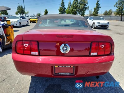 Zdjęcie 6 z 13 samochodu: 2008 FORD MUSTANG VIN:1ZVHT84N185131528 - miniatura