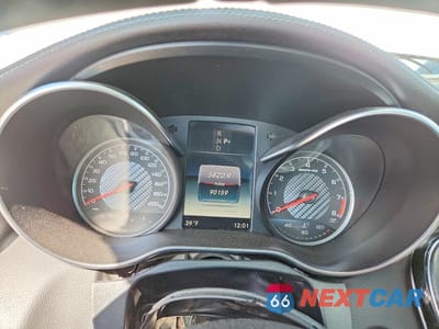 Zdjęcie 9 z 13 samochodu: 2017 MERCEDES-BENZ C 63 AMG VIN:55SWF8GB1HU199506 - miniatura