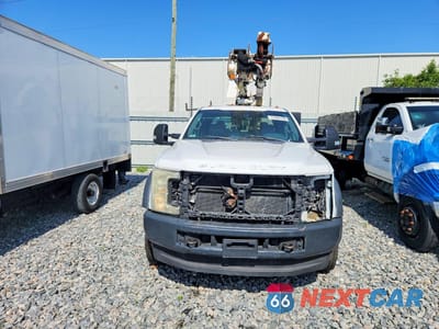 Piąte zdjęcie samochodu w środku: 2017 FORD F-550 SUPER DUTY - DUAL REAR WHEEL VIN:1FD0W5HT0HEB92525 - miniatura