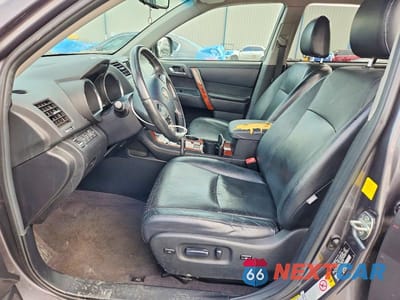 Zdjęcie 7 z 11 samochodu: 2011 TOYOTA HIGHLANDER LIMITED VIN:5TDYK3EH0BS029740 - miniatura