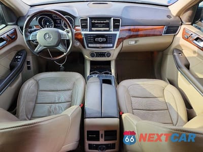 Zdjęcie 8 z 12 samochodu: 2013 MERCEDES-BENZ GL 450 4MATIC VIN:4JGDF7CE8DA233992 - miniatura