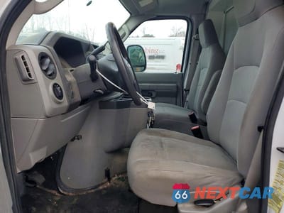 Zdjęcie 7 z 13 samochodu: 2017 FORD ECONOLINE E350 SUPER DUTY CUTAWAY VAN VIN:1FDWE3F66HDC46494 - miniatura