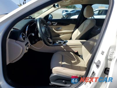 Zdjęcie 7 z 11 samochodu: 2017 MERCEDES-BENZ C 300 VIN:55SWF4JB2HU198902 - miniatura