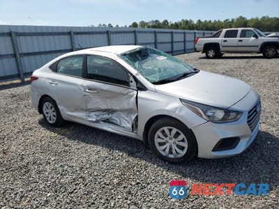 Czwarte zdjęcie samochodu z boku: 2022 HYUNDAI ACCENT SE VIN:3KPC24A69NE166470 - miniatura