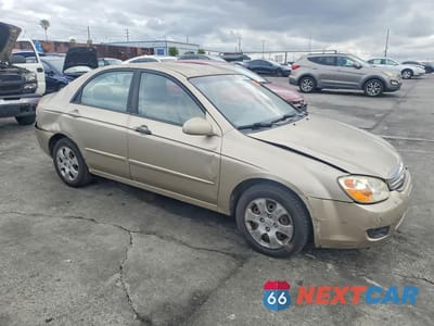 Czwarte zdjęcie samochodu z boku: 2007 KIA SPECTRA LX VIN:KNAFE122575464685 - miniatura