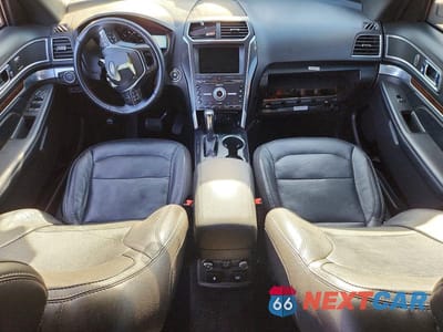 Zdjęcie 8 z 14 samochodu: 2017 FORD EXPLORER LIMITED VIN:1FM5K8F89HGD99968 - miniatura