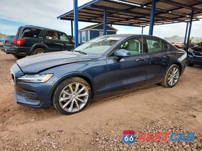 2020 VOLVO S60 T5 MOMENTUM 7JR102FK6LG045076 - główne zdjęcie licytacji z USA - miniatura