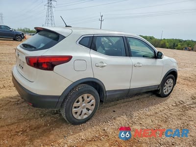 Trzecie zdjęcie samochodu z tyłu: 2018 NISSAN ROGUE SPORT S VIN:JN1BJ1CP9JW157063 - miniatura