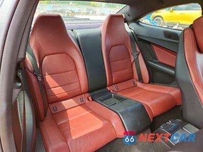 Zdjęcie 10 z 12 samochodu: 2012 MERCEDES-BENZ C 250 VIN:WDDGJ4HB8CF929806 - miniatura