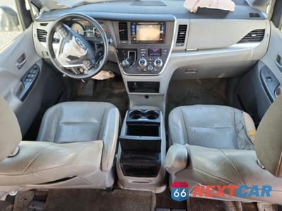 Zdjęcie 8 z 13 samochodu: 2015 TOYOTA SIENNA LE 8-PASSENGER VIN:5TDKK3DC2FS553294 - miniatura