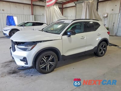 2023 VOLVO XC40 PLUS YV4L12UL0P2944239 - główne zdjęcie licytacji z USA - miniatura