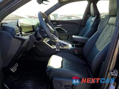 Zdjęcie 7 z 14 samochodu: 2025 AUDI SQ5 PREMIUM PLUS VIN:WA125AGU0S2018394 - miniatura