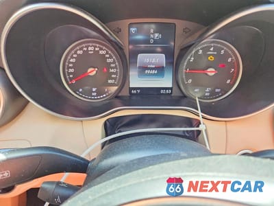 Zdjęcie 9 z 12 samochodu: 2015 MERCEDES-BENZ C 300 4MATIC VIN:55SWF4KB1FU049425 - miniatura
