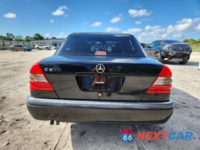 Zdjęcie 6 z 12 samochodu: 1995 MERCEDES-BENZ C 220 VIN:WDBHA22E1SF229693 - miniatura