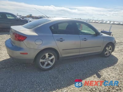 Trzecie zdjęcie samochodu z tyłu: 2006 MAZDA 3 I VIN:JM1BK32F561409166 - miniatura