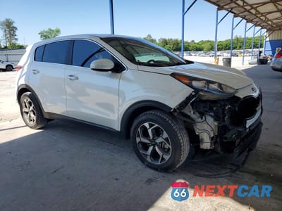 Czwarte zdjęcie samochodu z boku: 2022 KIA SPORTAGE LX VIN:KNDPM3AC6N7027750 - miniatura