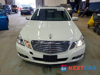 Piąte zdjęcie samochodu w środku: 2011 MERCEDES-BENZ E 350 4MATIC VIN:WDDHF8HB4BA379254 - miniatura