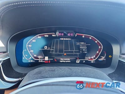 Zdjęcie 9 z 13 samochodu: 2022 BMW M550XI VIN:WBA13BK03NCJ89878 - miniatura