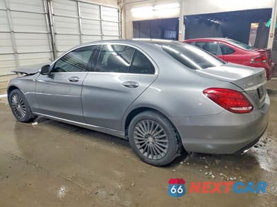 Drugie zdjęcie samochodu z przodu: 2015 MERCEDES-BENZ C 300 4MATIC VIN:55SWF4KB0FU025827 - miniatura
