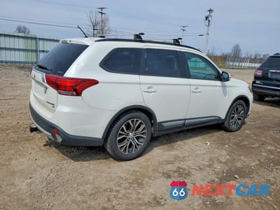Trzecie zdjęcie samochodu z tyłu: 2016 MITSUBISHI OUTLANDER SE VIN:JA4AZ3A34GZ012673 - miniatura