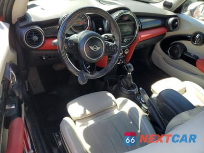 Zdjęcie 8 z 12 samochodu: 2015 MINI COOPER S VIN:WMWXP7C50F2A37508 - miniatura