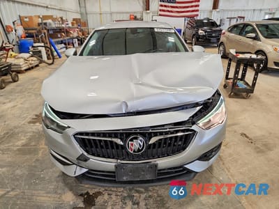 Piąte zdjęcie samochodu w środku: 2018 BUICK REGAL PREFERRED VIN:W04GL6SX6J1106834 - miniatura