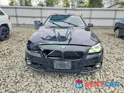 Piąte zdjęcie samochodu w środku: 2016 BMW 528 XI VIN:WBA5A7C50GG643952 - miniatura