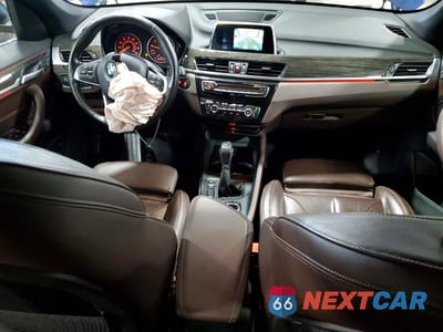 Zdjęcie 8 z 13 samochodu: 2018 BMW X1 XDRIVE28I VIN:WBXHT3C39J5K29558 - miniatura