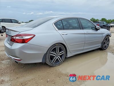 Trzecie zdjęcie samochodu z tyłu: 2017 HONDA ACCORD SPORT VIN:1HGCR2F5XHA095708 - miniatura