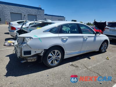 Trzecie zdjęcie samochodu z tyłu: 2019 HONDA ACCORD LX VIN:1HGCV1F13KA079098 - miniatura