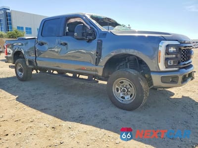 Czwarte zdjęcie samochodu z boku: 2024 FORD F250 SUPER DUTY VIN:1FT8W2BM1RED73545 - miniatura