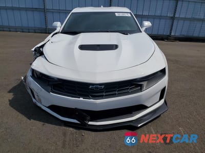 Piąte zdjęcie samochodu w środku: 2020 CHEVROLET CAMARO LZ VIN:1G1FF1R72L0141583 - miniatura