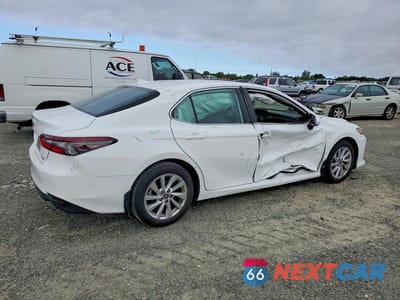 Trzecie zdjęcie samochodu z tyłu: 2023 TOYOTA CAMRY LE VIN:4T1R11AK3PU095680 - miniatura