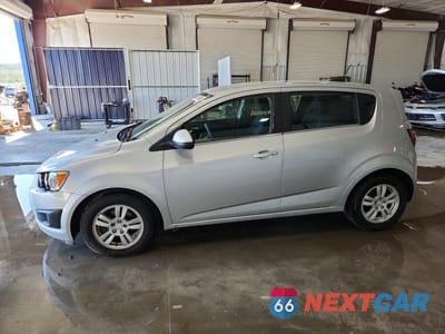 2015 CHEVROLET SONIC LT 1G1JC6SG1F4210092 - główne zdjęcie licytacji z USA - miniatura