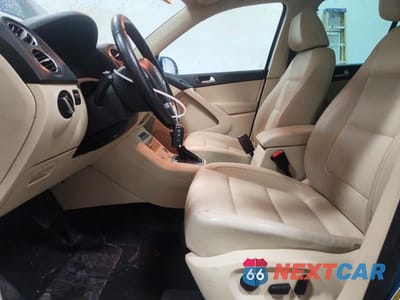 Zdjęcie 7 z 13 samochodu: 2017 VOLKSWAGEN TIGUAN WOLFSBURG VIN:WVGRV7AX8HK025608 - miniatura