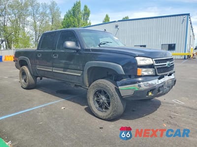 Czwarte zdjęcie samochodu z boku: 2007 CHEVROLET SILVERADO K1500 CLASSIC CREW CAB VIN:2GCEK13ZX71148560 - miniatura