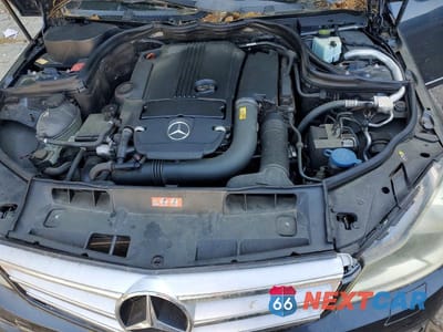 Zdjęcie 11 z 12 samochodu: 2013 MERCEDES-BENZ C 250 VIN:WDDGF4HB9DR259880 - miniatura