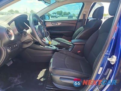 Zdjęcie 7 z 12 samochodu: 2019 KIA FORTE LXS VIN:3KPF24AD5KE012927 - miniatura